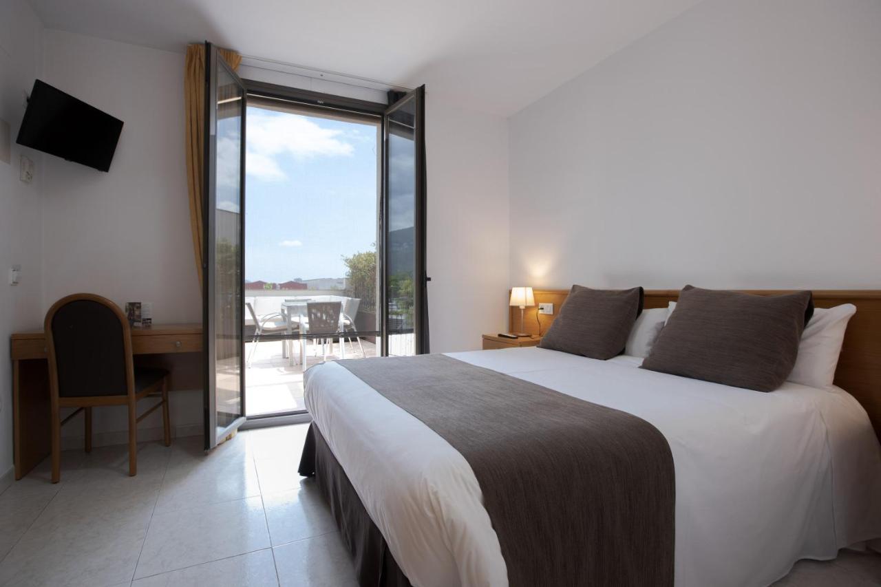 Hotel Alta Garrotxa Tortella Bagian luar foto