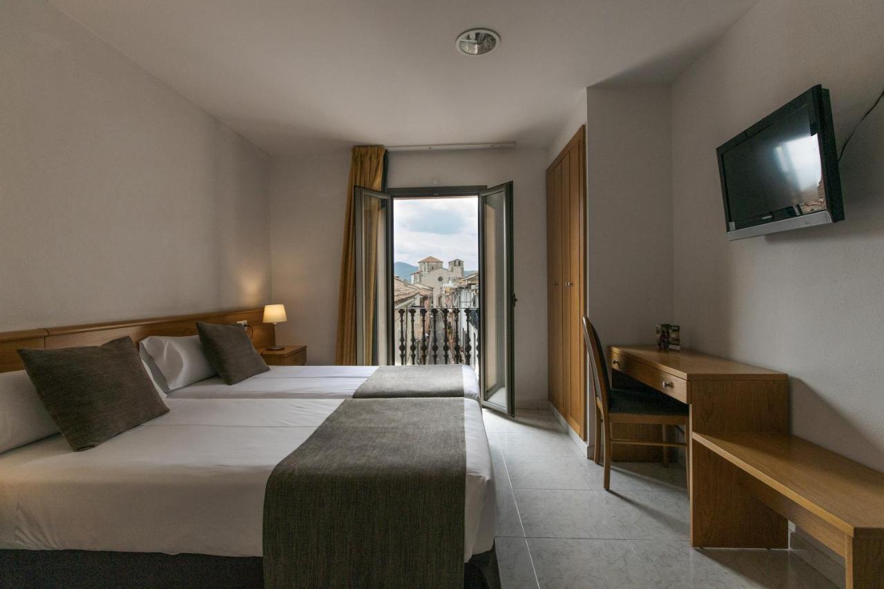 Hotel Alta Garrotxa Tortella Bagian luar foto