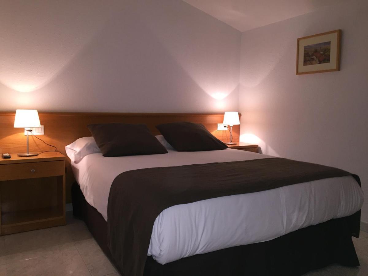 Hotel Alta Garrotxa Tortella Bagian luar foto
